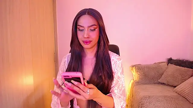 SamaraSilex online show from November 28, 2025, 2:34 am