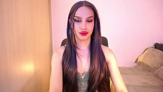 SamaraSilex online show from November 25, 2025, 2:56 am