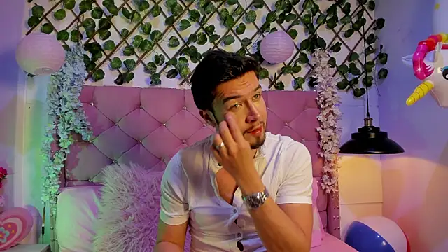 Prince-Dalton online show from November 21, 2025, 7:35 pm