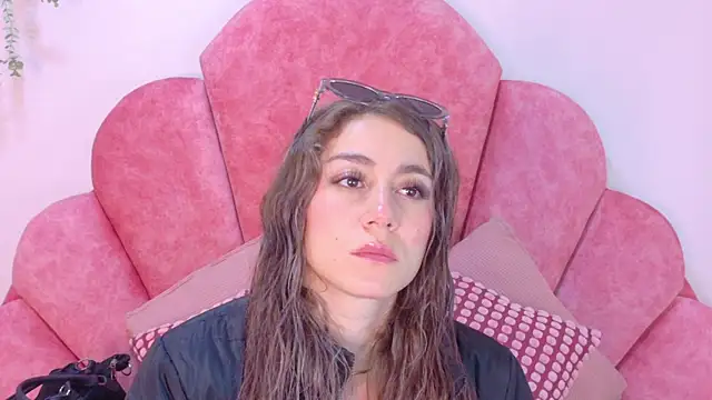 Snapshot of MyApril__ chatting on June 6, 2026, 12:54 pm MyApril online show from June 6, 2026, 12:54 pm