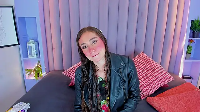 MyApril   online show from November 17, 2025, 11:47 am