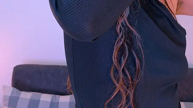 MyApril   online show from March 30, 2026, 1:34 pm