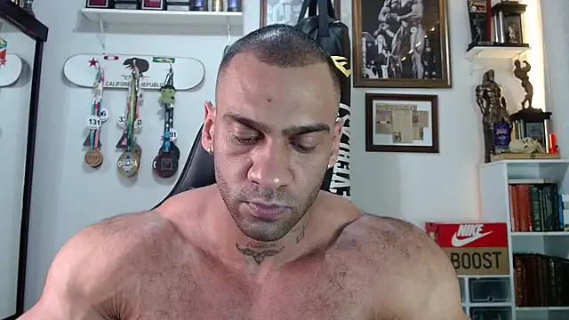 henryhadesflirt online show from November 18, 2025, 10:13 pm