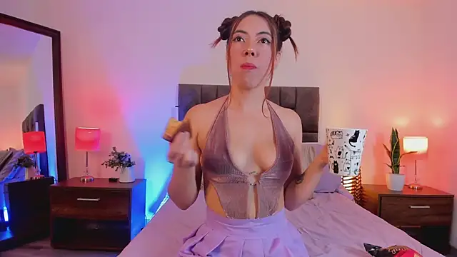 Aliccecullen online show from February 13, 2026, 1:22 pm