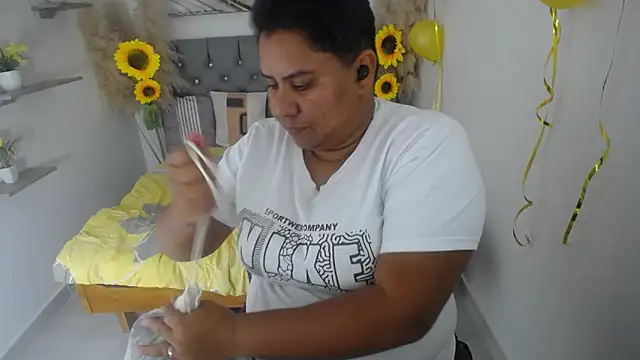 Snapshot of hotlesby_valery chatting on September 24, 2025, 6:58 pm hotlesby valery online show from September 24, 2025, 6:58 pm