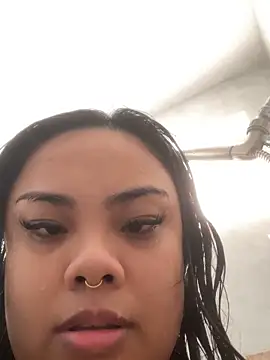 Snapshot of kiaradanielaxx chatting on November 23, 2025, 10:42 pm kiaradanielaxx online show from November 23, 2025, 10:42 pm