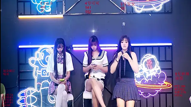 Snapshot of Shinygirls_777 chatting on September 28, 2025, 12:39 am Shinygirls 777 online show from September 28, 2025, 12:39 am