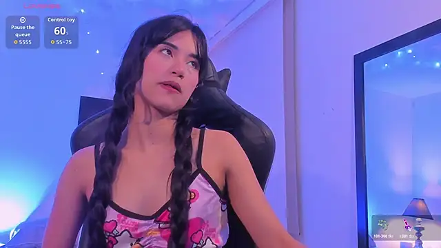 Snapshot of Rouse_Monroe chatting on January 17, 2026, 3:32 am Rouse Monroe online show from January 17, 2026, 3:32 am