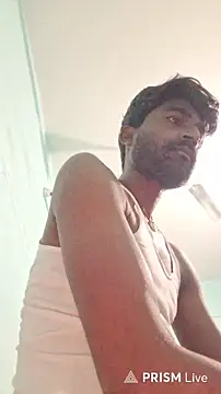 kkshan0923 online show from February 13, 2026, 9:48 pm