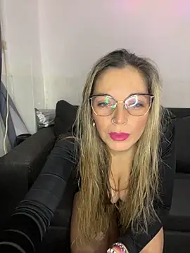 Snapshot of julietacollins11 chatting on September 26, 2025, 4:08 am julietacollins11 online show from September 26, 2025, 4:08 am