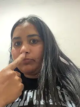 Snapshot of Ayee23-3 chatting on October 28, 2025, 12:55 am Ayee23-3 online show from October 28, 2025, 12:55 am