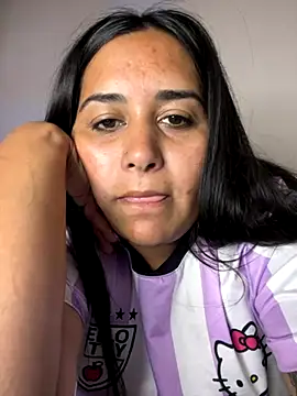 Snapshot of Ayee23-3 chatting on November 1, 2025, 6:02 pm Ayee23-3 online show from November 1, 2025, 6:02 pm