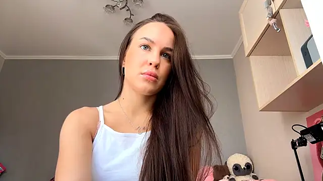 Snapshot of KAtieSim chatting on October 2, 2025, 6:50 am KAtieSim online show from October 2, 2025, 6:50 am