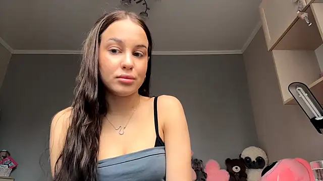 Snapshot of KAtieSim chatting on October 8, 2025, 6:26 am KAtieSim online show from October 8, 2025, 6:26 am