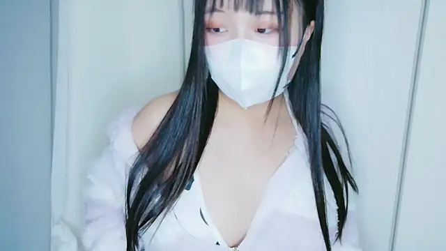  miumiu 2525 online show from October 9, 2025, 3:40 am