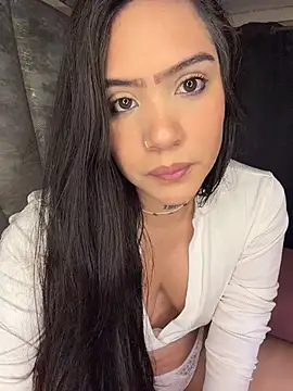 Snapshot of liahouses chatting on January 15, 2026, 12:36 am liahouses online show from January 15, 2026, 12:36 am