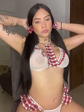 liahouses online show from October 20, 2025, 11:05 pm