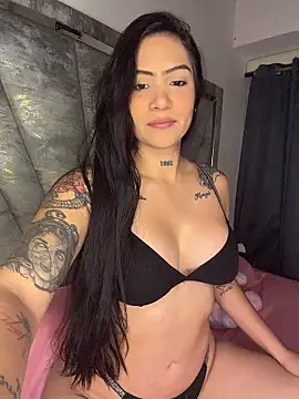 Snapshot of liahouses chatting on January 17, 2026, 12:04 am liahouses online show from January 17, 2026, 12:04 am