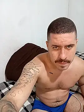 Snapshot of casado031999 chatting on November 5, 2025, 3:42 am casado031999 online show from November 5, 2025, 3:42 am