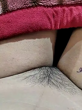 auntybbk online show from October 16, 2025, 8:33 am