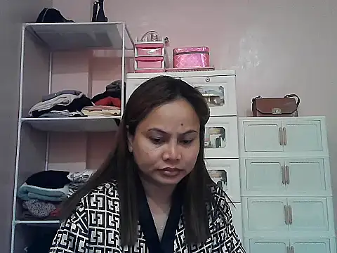 Amarrahlyn online show from July 17, 2026, 9:56 pm