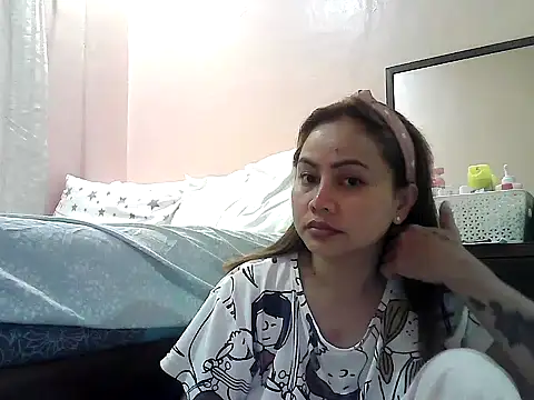 Snapshot of Amarrahlyn chatting on May 15, 2026, 9:35 pm Amarrahlyn online show from May 15, 2026, 9:35 pm