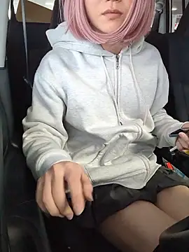 Snapshot of takusaki223 chatting on February 6, 2026, 1:12 am takusaki223 online show from February 6, 2026, 1:12 am