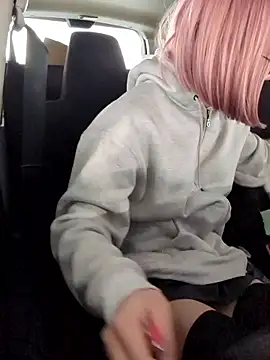 Snapshot of takusaki223 chatting on February 3, 2026, 2:10 am takusaki223 online show from February 3, 2026, 2:10 am