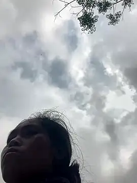 Snapshot of Halyy_xx chatting on March 24, 2026, 3:06 am Halyy xx online show from March 24, 2026, 3:06 am