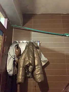 Snapshot of Halyy_xx chatting on February 24, 2026, 1:39 am Halyy xx online show from February 24, 2026, 1:39 am