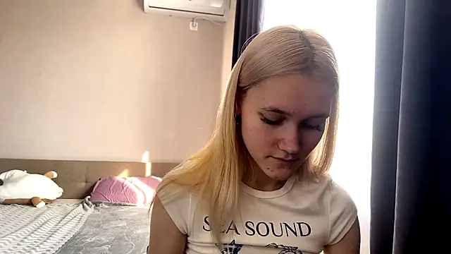 TwinedPeril online show from October 16, 2025, 7:05 am