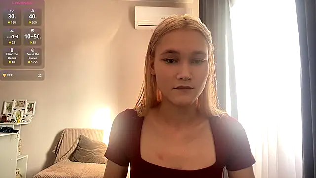 TwinedPeril online show from November 1, 2025, 6:41 am