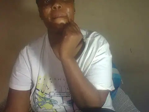 Snapshot of best_frnd chatting on September 29, 2025, 6:31 am best frnd online show from September 29, 2025, 6:31 am