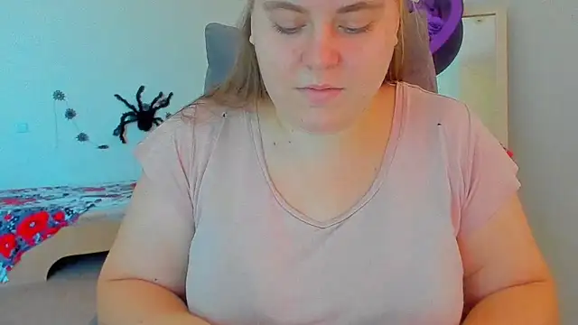 Snapshot of Liza-Mendez chatting on November 2, 2025, 6:18 am Liza-Mendez online show from November 2, 2025, 6:18 am