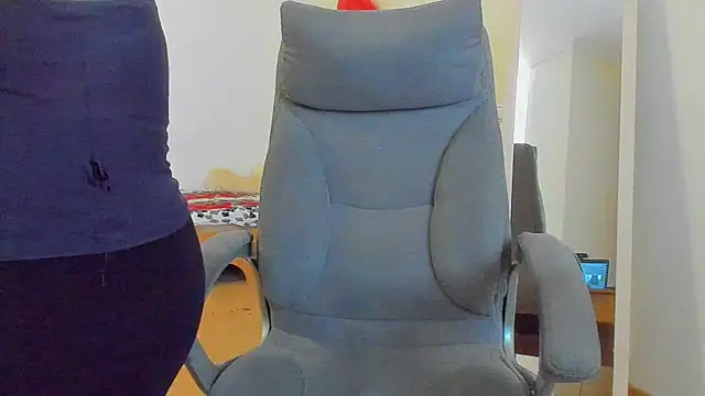 Snapshot of Liza-Mendez chatting on November 23, 2025, 6:12 am Liza-Mendez online show from November 23, 2025, 6:12 am