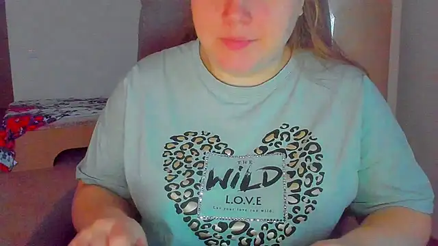 Snapshot of Liza-Mendez chatting on November 19, 2025, 6:13 am Liza-Mendez online show from November 19, 2025, 6:13 am