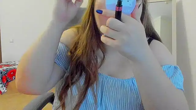 Snapshot of Liza-Mendez chatting on November 8, 2025, 6:28 am Liza-Mendez online show from November 8, 2025, 6:28 am