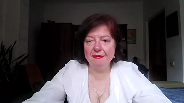 Snapshot of Violet_Pulse chatting on May 31, 2026, 10:21 am Violet Pulse online show from May 31, 2026, 10:21 am