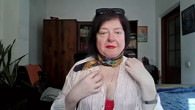 Violet Pulse online show from March 5, 2026, 8:44 am