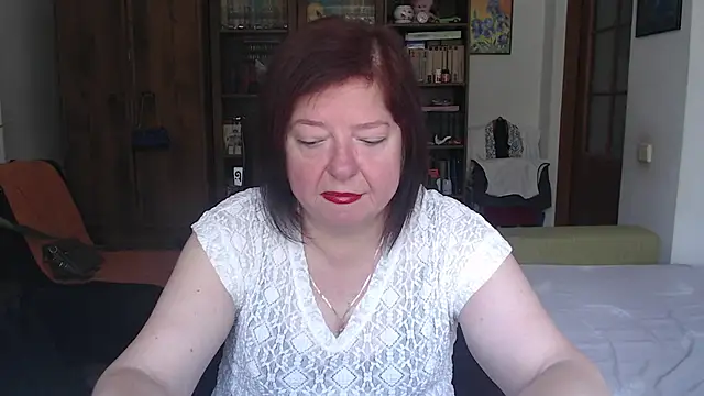 Snapshot of Violet_Pulse chatting on July 17, 2026, 8:22 am Violet Pulse online show from July 17, 2026, 8:22 am