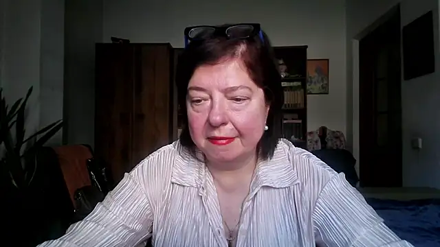 Violet Pulse online show from March 31, 2026, 1:46 pm