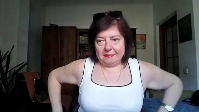 Snapshot of Violet_Pulse chatting on April 28, 2026, 1:15 pm Violet Pulse online show from April 28, 2026, 1:15 pm