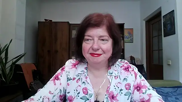 Snapshot of Violet_Pulse chatting on May 24, 2026, 12:49 pm Violet Pulse online show from May 24, 2026, 12:49 pm