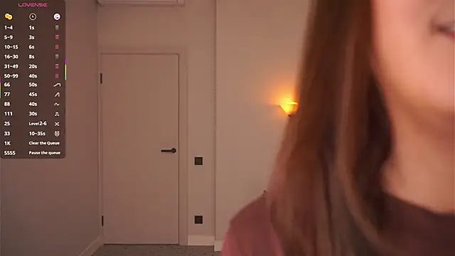 Snapshot of AdrianaCoenen chatting on October 11, 2025, 5:47 pm AdrianaCoenen online show from October 11, 2025, 5:47 pm