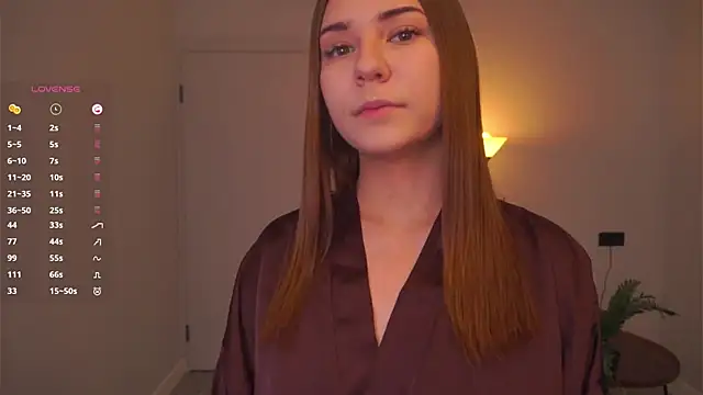 Snapshot of AdrianaCoenen chatting on November 8, 2025, 7:50 pm AdrianaCoenen online show from November 8, 2025, 7:50 pm