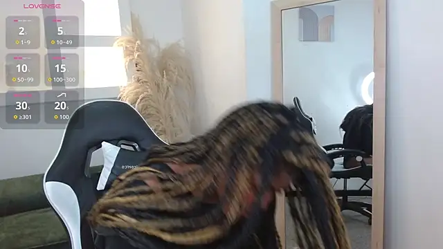 onyx ebony online show from October 23, 2025, 1:21 pm