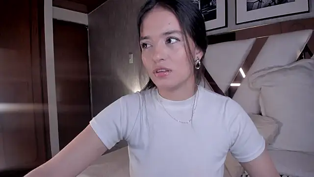 Snapshot of HaathorX chatting on February 10, 2026, 8:41 pm HaathorX online show from February 10, 2026, 8:41 pm