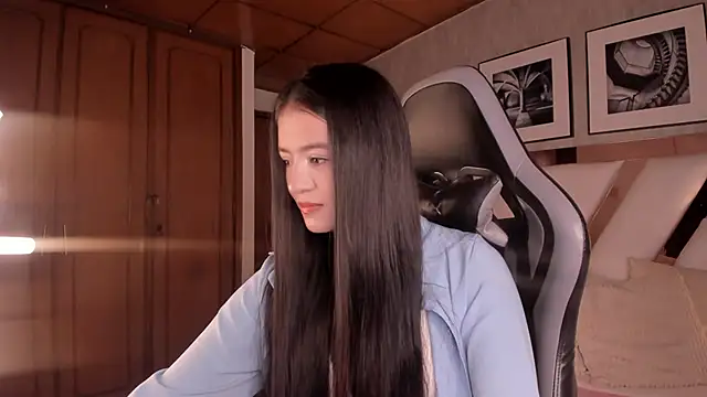 Snapshot of HaathorX chatting on December 19, 2025, 2:08 pm HaathorX online show from December 19, 2025, 2:08 pm