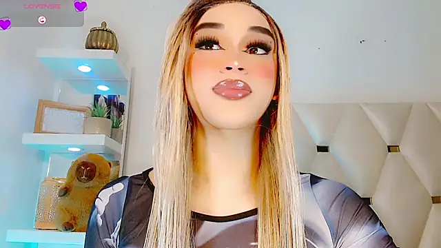 Snapshot of _IsabellaRousse chatting on February 1, 2026, 8:40 pm IsabellaRousse online show from February 1, 2026, 8:40 pm