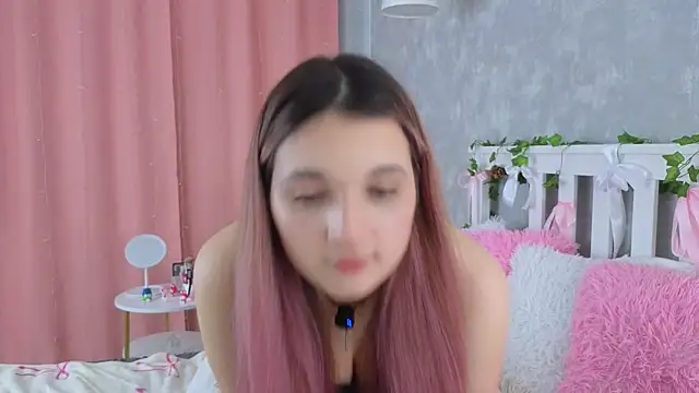 vivyboo111 online show from May 22, 2026, 9:24 pm